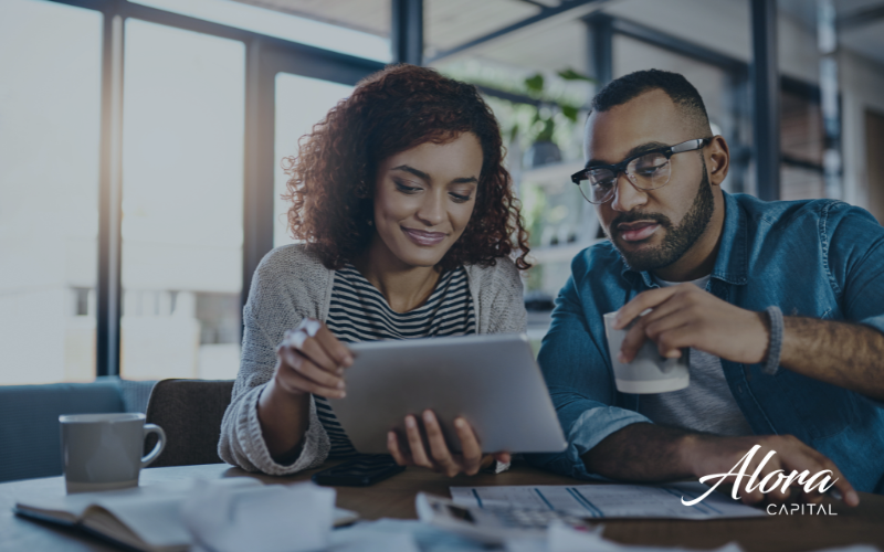 Entenda o que é Reperfilamento de dívidas, como funciona a reorganização de passivos empresariais e quando essa estratégia protege o caixa.